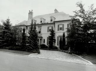 Forest Hill chateau