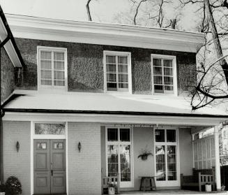 Woodlawn Ave. home is-city's second oldest still lived in