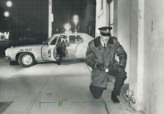 Two-man cruisers are essential, the Metro Police Association believes, in view of the constables who have been killed on duty. Operating a two-man cru(...)