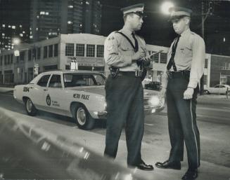 Percy S. Bustin, a resident of Toronto for 60 years, has seen the era of the neighborhood policeman pass. But he contends in the accompanying letter t(...)