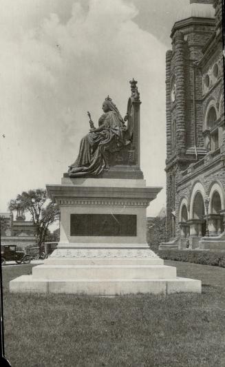 Queen Victoria monument, Queen's Park, Toronto