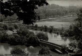 Riverdale Park water farm pond