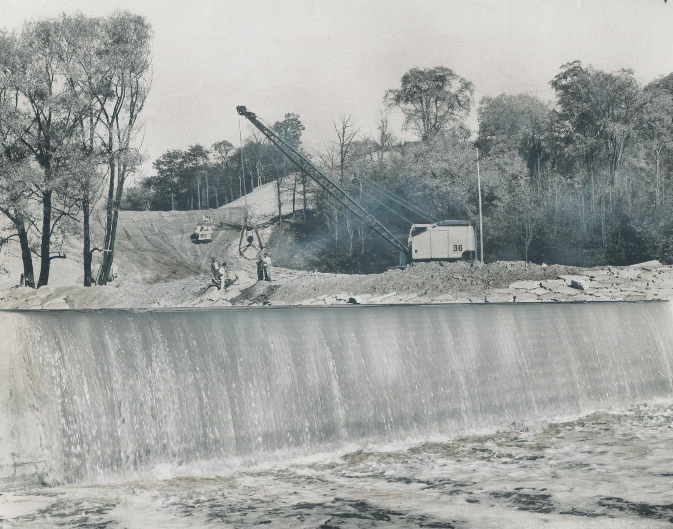 First Dam is installed in New channel to Don River Flow [Incomplete]