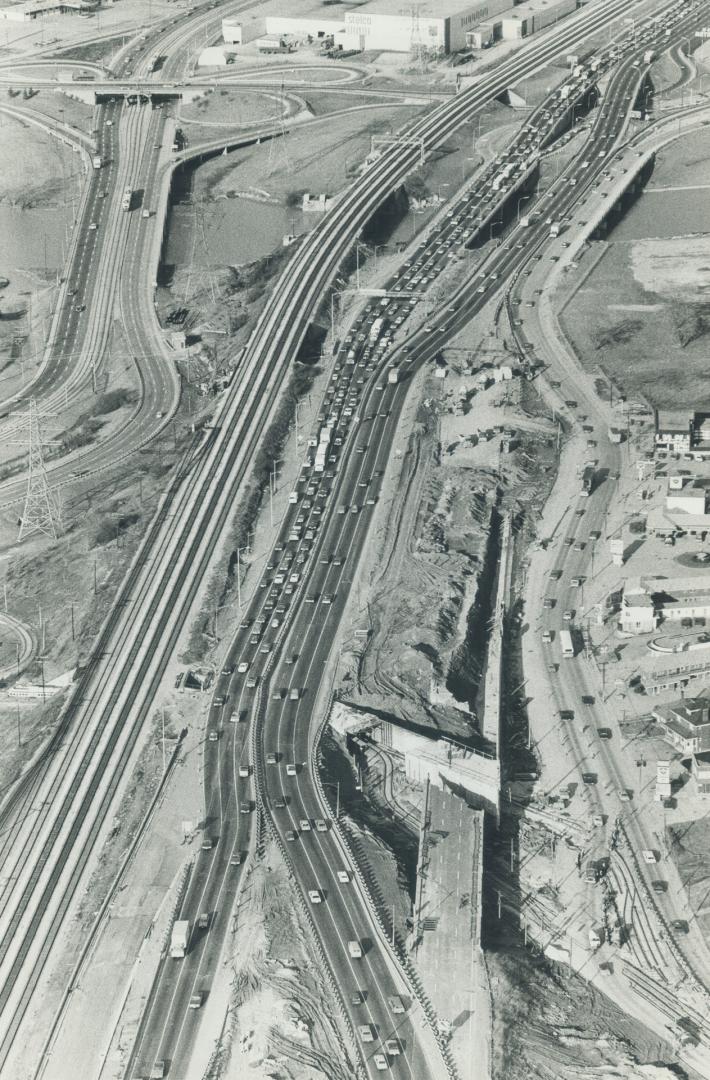 Canada - Ontario - Toronto - Streets and Expressways - Gardiner Expressway - 1974-79