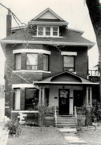 Palmerston house: It was rumored that the mayor bought this magnificent mansion with funds he received handing out political favors