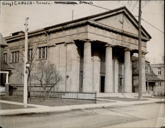 Margaret Eaton School of Literature and Expression, North Street (now Bay Street), west side, south of Bloor Street West, Toronto, Ont.(...)