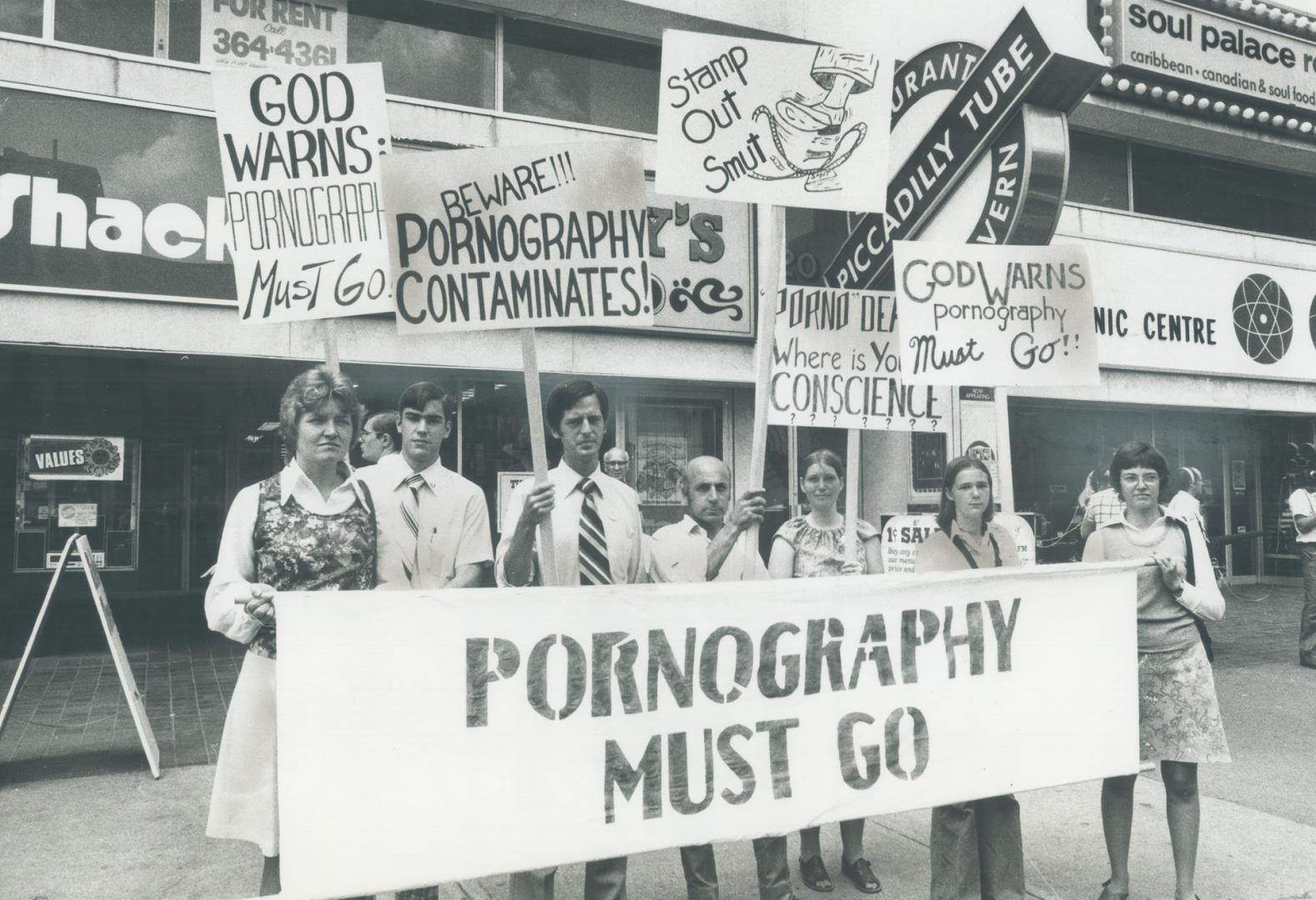 Protesting against pornography, a group of men and women from the newly formed Toronto chapter of the International Family Association, a non-religiou(...)