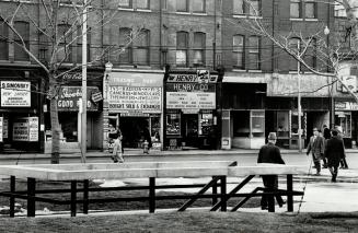 In 1964, Star photographer Boris Spremo took the photo (above) of Queen St