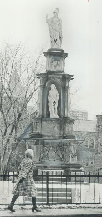 The volunteer soldiers killed when Irish-Americans invaded Canada in 1866 are honored by a monument on the University of Toronto campus. The 30-foot m(...)