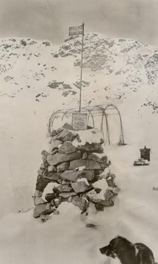 Cairn on Danes Island erected to the memory of Andre the first man to attempt to reach the North Pole by air