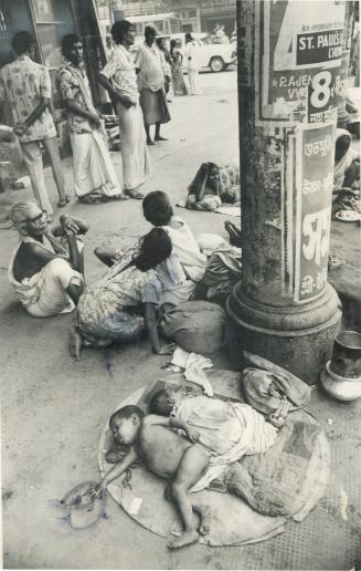 Tens of thousands live and die on Calcutta's streets