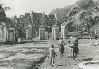 Sans souci palace near Cap Haitien in Haiti was the grandiose home of the mad monarch King Henri who had it built as an exact copy of a European mansi(...)
