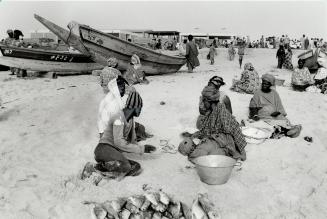 These pictures, taken in Mauritania by Star photographer Boris Spremo, are vivid testimony to the plight of millions in the Third World. In a tragic i(...)