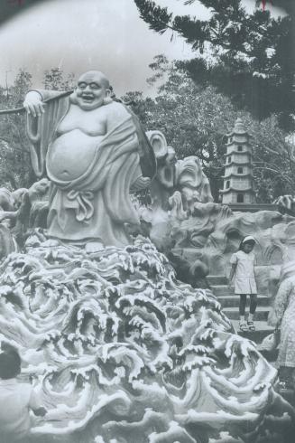Tiger Balm Gardens are a cheerful place to relax and mingle with the citizens of Singapore