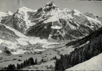 Deep in a Swiss valley lies beautiful Engelberg, where last year's ski-running chan held
