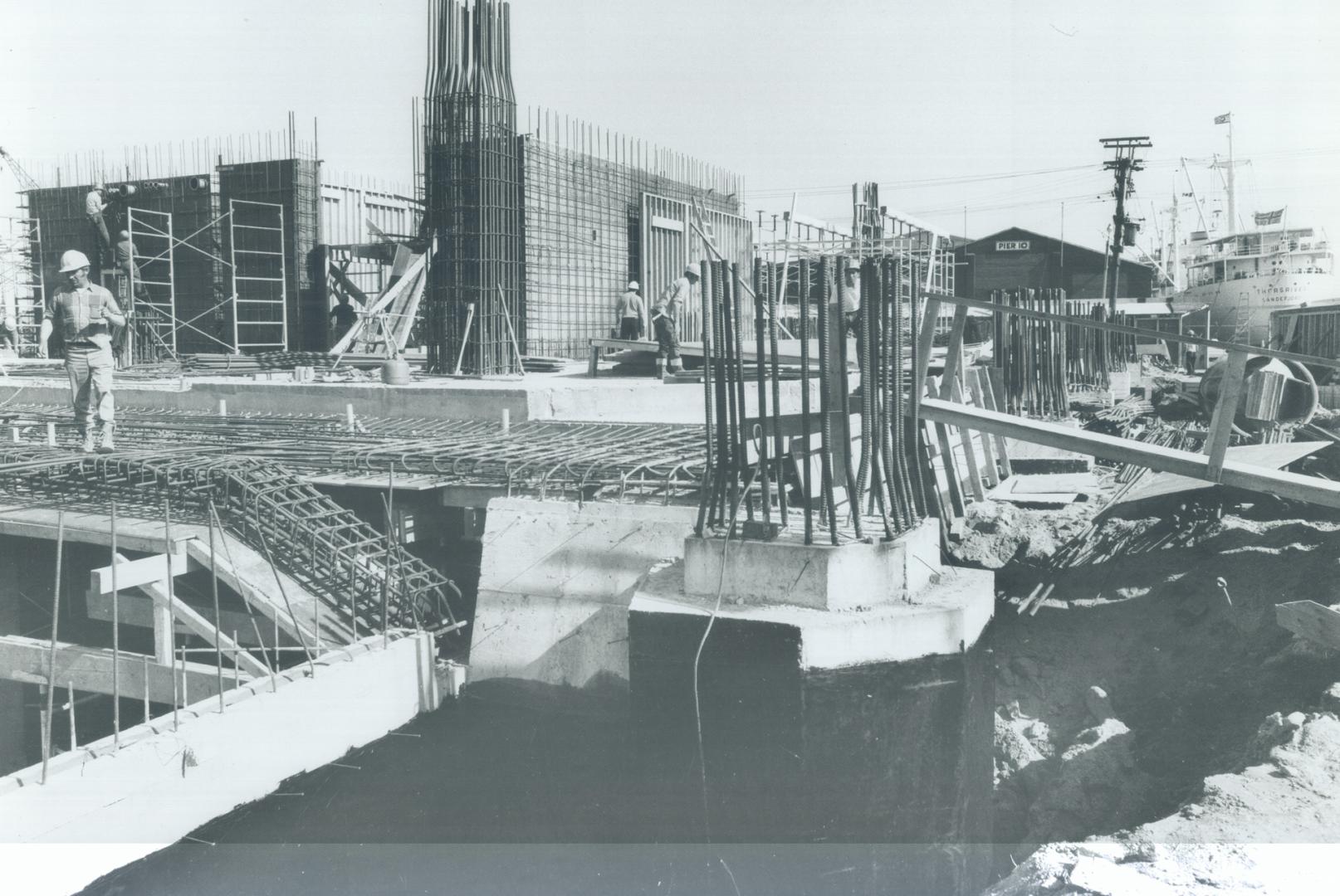 Canada - Ontario - Toronto - Toronto Star - Buildings - 1 Yonge St - Construction - 1970 - Jan to June
