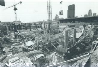 Canada - Ontario - Toronto - Toronto Star - Buildings - 1 Yonge St - Construction - 1970 - Jan to June