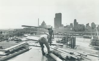 Canada - Ontario - Toronto - Toronto Star - Buildings - 1 Yonge St - Construction - 1970 - Jan to June
