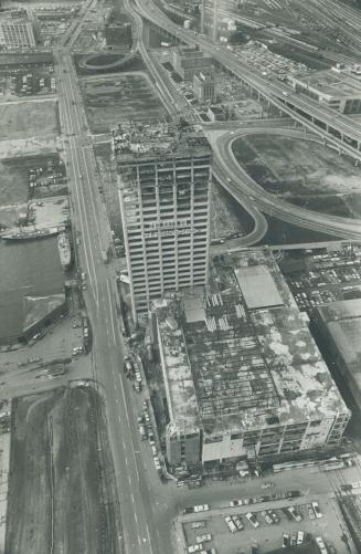Canada - Ontario - Toronto - Toronto Star - Buildings - 1 Yonge St - Construction - 1970 - July to December (2 of 2 files)