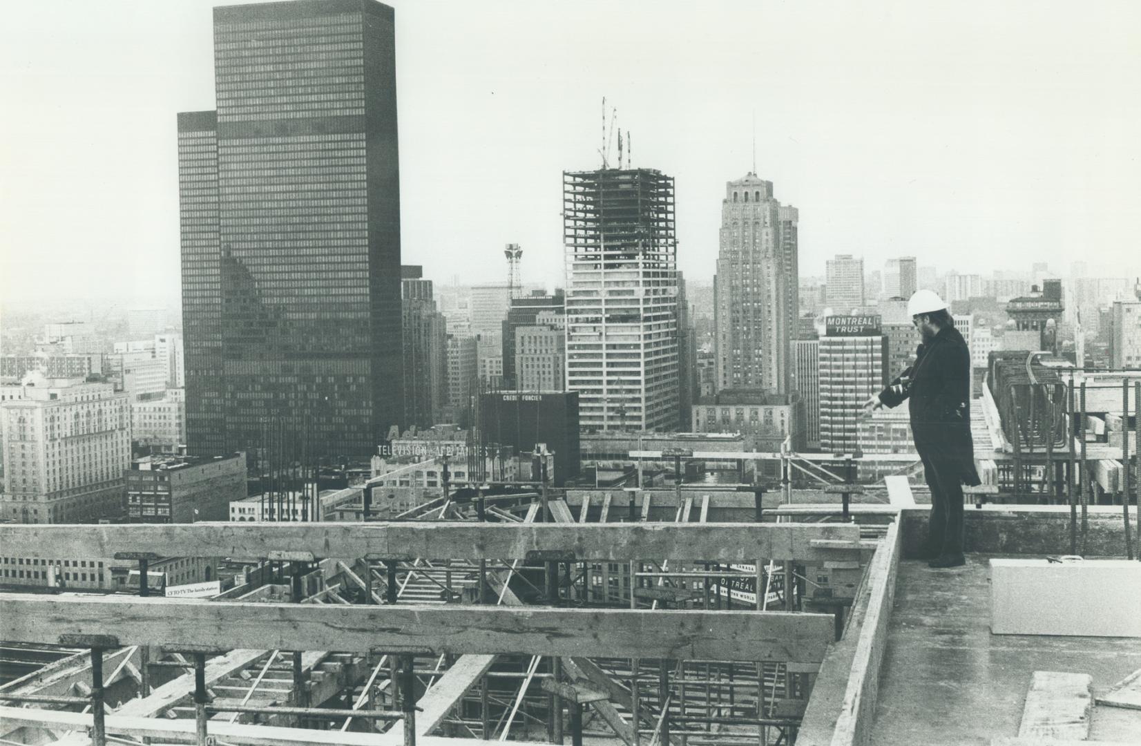 Canada - Ontario - Toronto - Toronto Star - Buildings - 1 Yonge St - Construction - 1970 - July to December (2 of 2 files)