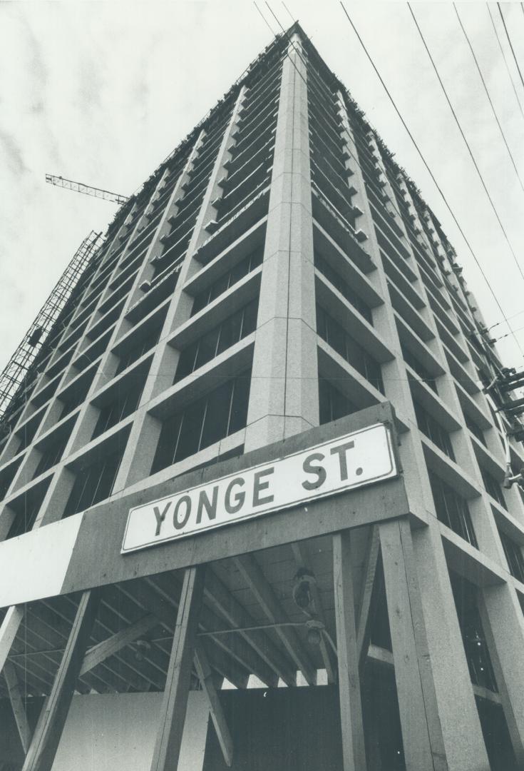 Canada - Ontario - Toronto - Toronto Star - Buildings - 1 Yonge St - Construction - 1970 - July to December (2 of 2 files)