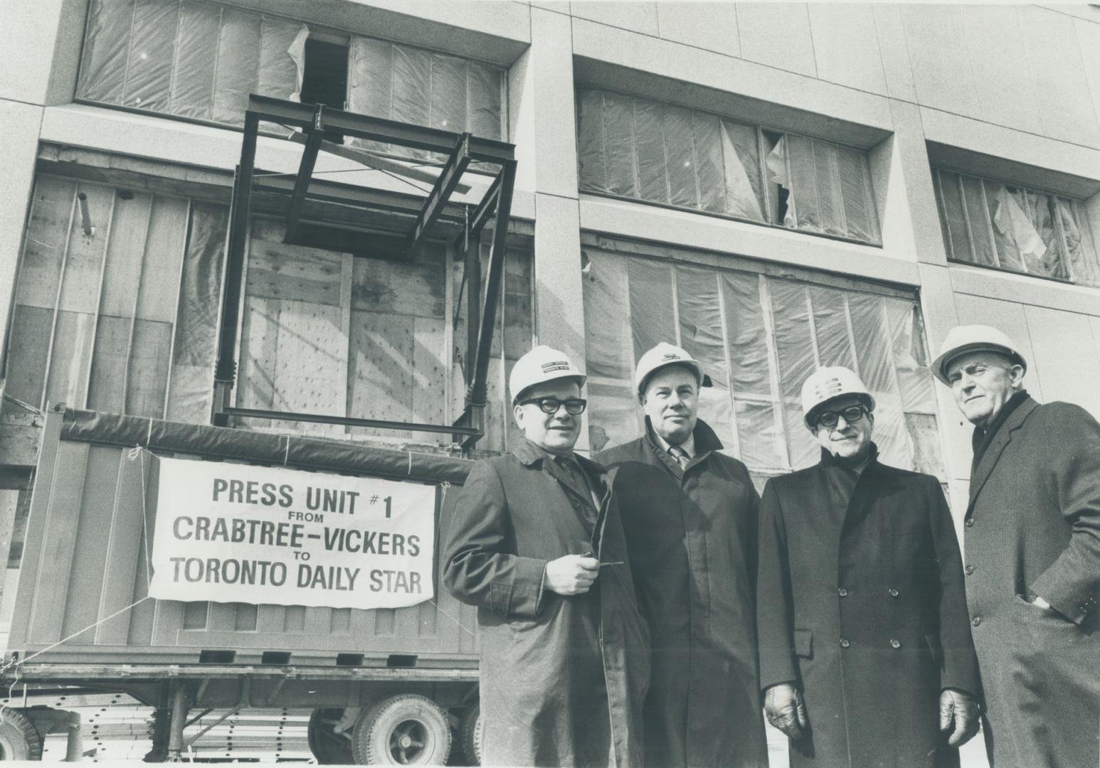 Canada - Ontario - Toronto - Toronto Star - Buildings - 1 Yonge St - Interior - Presses