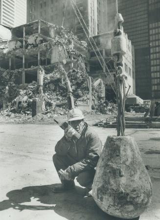 Canada - Ontario - Toronto - Toronto Star - Buildings - 80 King St W - Demolition