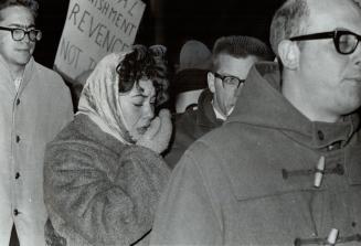 Crowds faced cutting wind to protest double hanging, When Ronald Turpin, Arthur Lucas went to their deaths midnight Monday