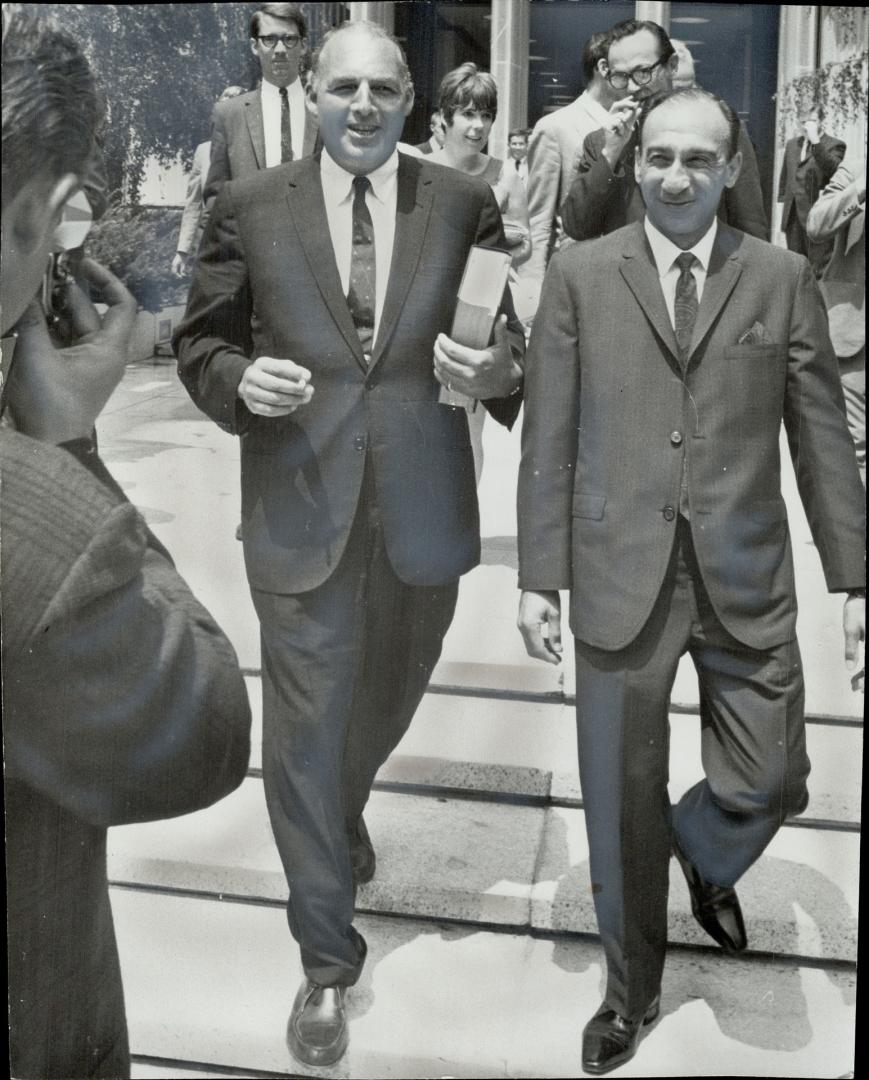 Leaving courthouse after testifying at the judicial enquiry into the behavior of two Toronto, magistrates, key witness at the hearing Vince Alexander (...)