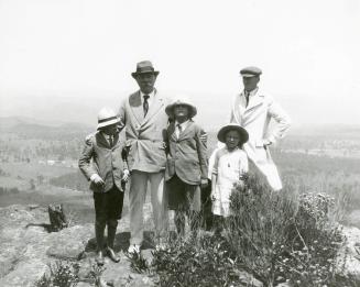 Arthur Conan Doyle and his children at the Blue Mountains, Australia, January 1921