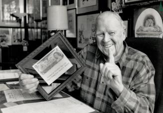 Ballard's one shrewd businessman, With his Hamilton Tiger-Cats losing fans and millions year after year after year, Harold Ballard decided it was time(...)
