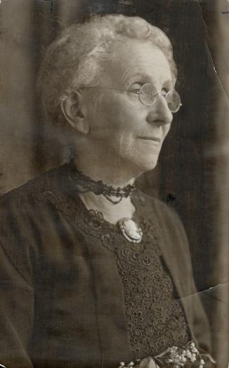 Scientist's mother dies. Mrs. William Thompson Banting, Sr., who died yesterday at Alliston, at the age of 87. Her son, Sir Frederick Banting, gave in(...)