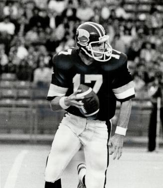 Different style: Argo quarterback Joe Barnes says former teammate John Hufnagel brings experience to the starting quarterback job in Regina, where he replaces Joe (747) Adams