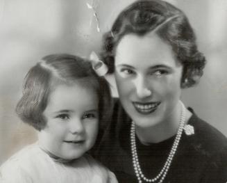 New study of Mrs. Peter Aitken. Hon. Mrs. Peter Aitken and her only child, Caroline. Mrs. Aitken is the young wife of Hon. Peter Rudyard Aitken, young(...)