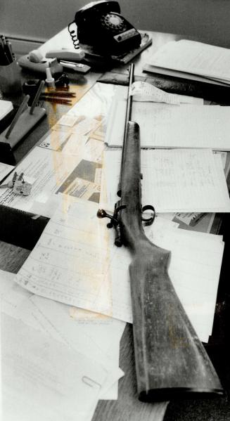 Suicide weapon