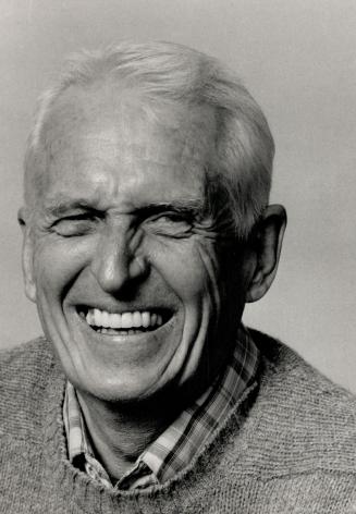 Philip Berrigan: Ex-priest was detained at Pearson airport