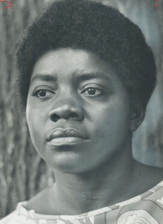 Salome Bey