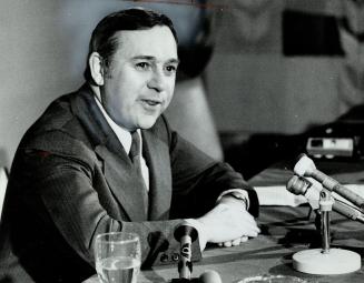 Saskatchewan's Allan Blakeney, Lure public service jobs