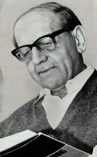 Hans Blumenfeld, After years of battle, he'll become citizen M