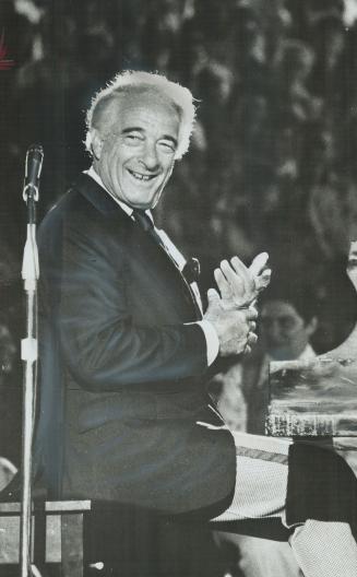 Making his annual appearance in the Forum at Ontario Place, Danish comic Victor Borge offered 6,000 fans a taste of too many old jokes, according to s(...)