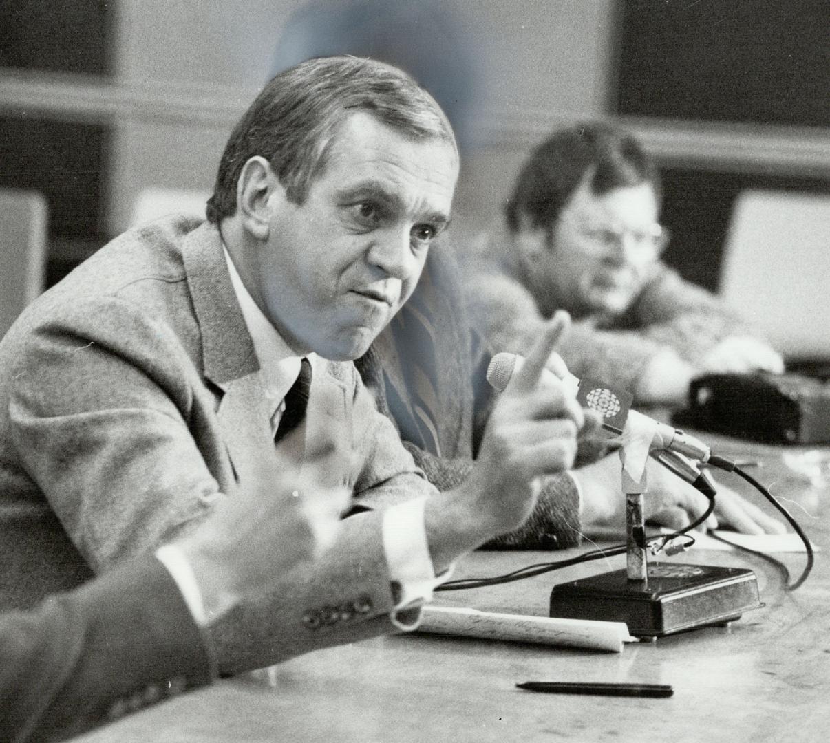 Ed Broadbent: NDP leader hears municipal, labor leaders explain despair among jobless
