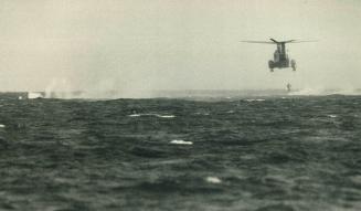 Helicopter rescues sailors