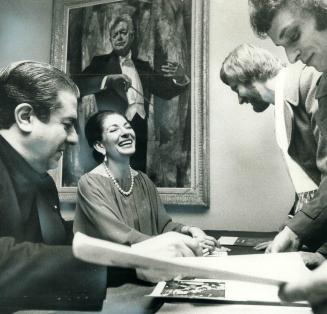 Seated backstage at Massey Hall last night, under a portrait of Sir Ernest MacMillan, soprano Maria Callas Laughs at a remark from one of the many luc(...)