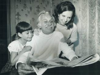 Sterling Campbell with granddaughter Kathy, 8, and daughter Penny