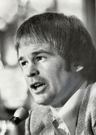 Simple philiosophy: Edmonton head coach Hugh Campbell has a simple approach to football: He likes to put the ball in the air on offence and attack when the Eskinos are on defence
