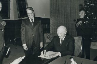 Gordon Carton