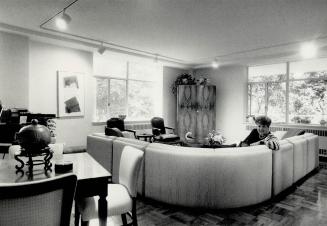 Gracious apartment