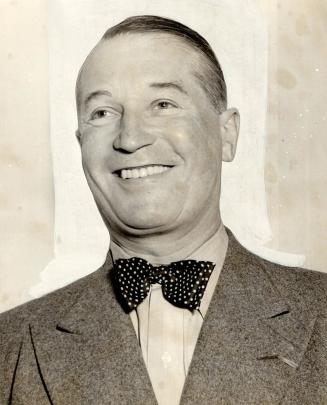 Maurice Chevalier. Geev a look, cherie. Can it be ... ? Mals oui, it is. It's The Lip himself-Maurice Chevalier. A little grayer, maybe, but just as d(...)