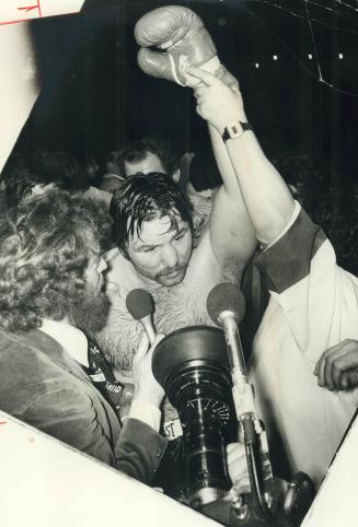 A victory wave from George Chuvalo