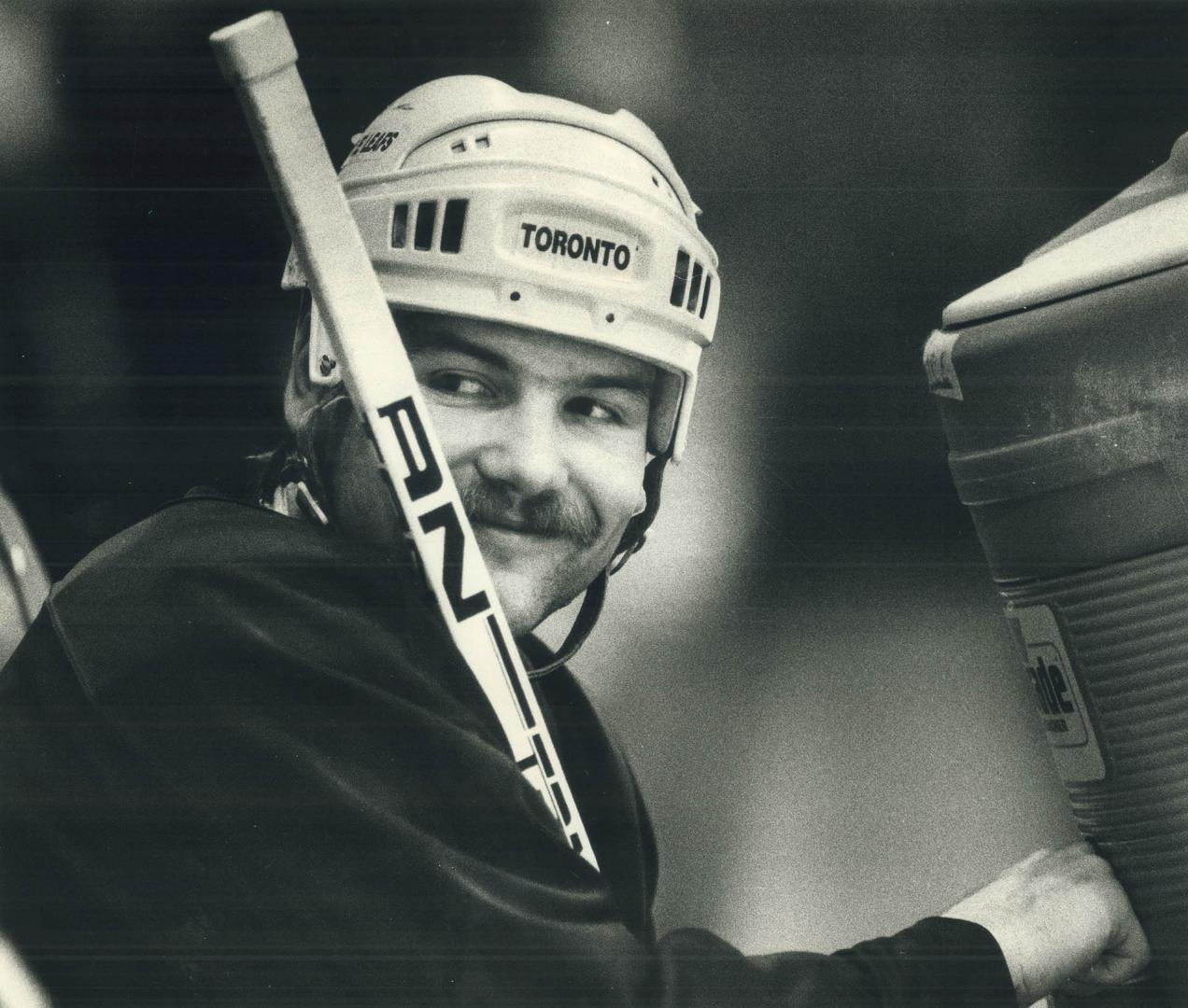 Leafs go with classic look – Winnipeg Free Press